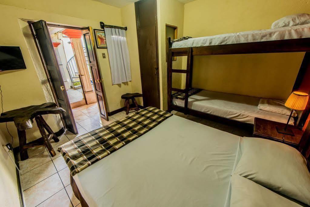Posada De San Carlos La Calzada Antigua Ngoại thất bức ảnh