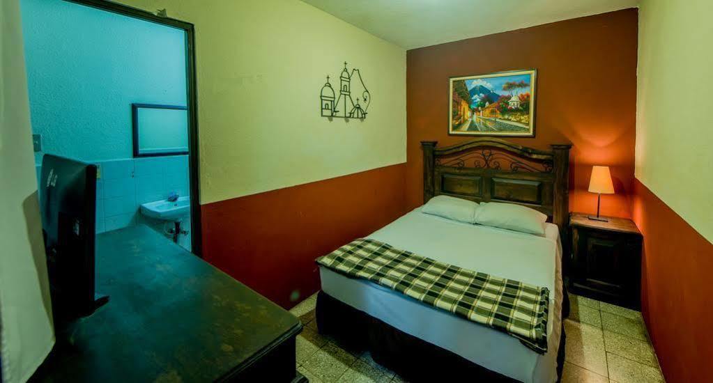 Posada De San Carlos La Calzada Antigua Ngoại thất bức ảnh