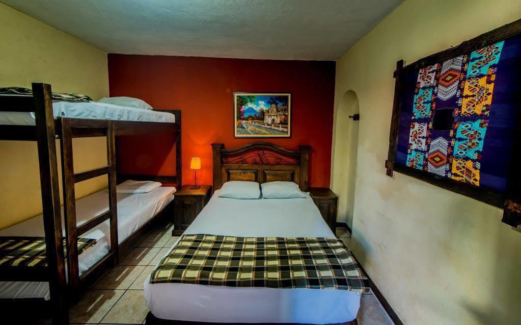 Posada De San Carlos La Calzada Antigua Ngoại thất bức ảnh